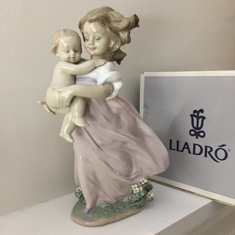 LLadro Statue "Playing Mom" NIB 06681